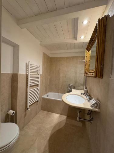 Central Apartment 3 min Station 10 min Duomo