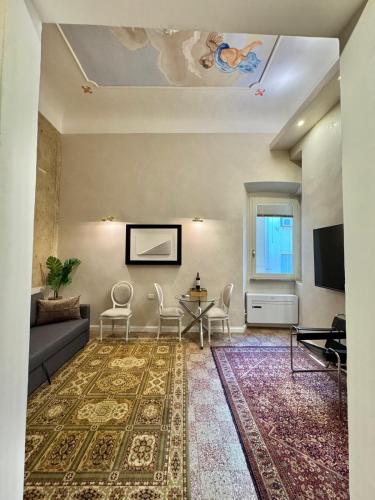 Central Apartment 3 min Station 10 min Duomo