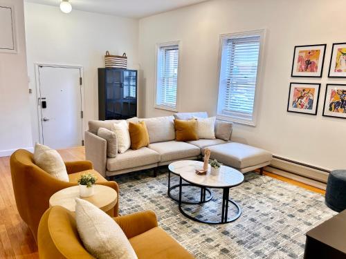 Gallery image of 016 - Spacious&Comfortable 2B2B 20 Min to NYC in Hoboken