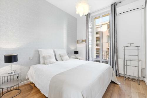 Le Rosy - Apartment in Central Cannes Balcony