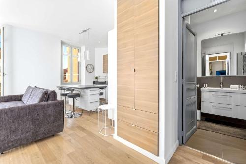 Le Rosy - Apartment in Central Cannes Balcony