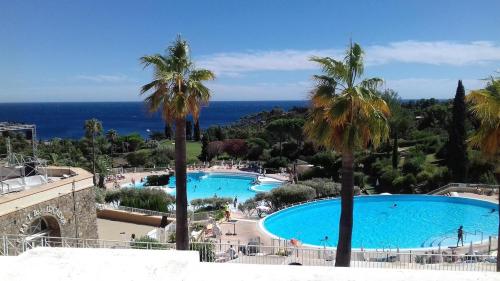 Cap Esterel 5 beds 1 bedroom, terasse and garden air conditioning xwq2
