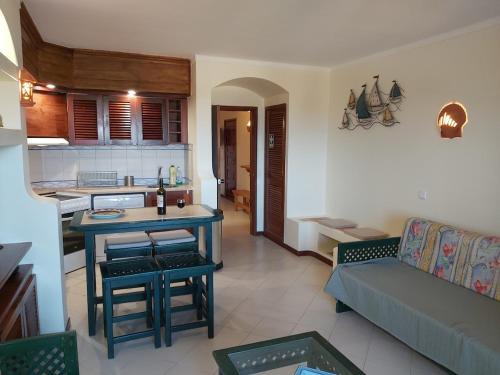 Albufeira Apartment, Pool and Sea view