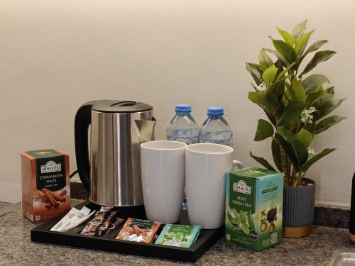 Kaffe- og tefaciliteter på ذا سهل ستيز