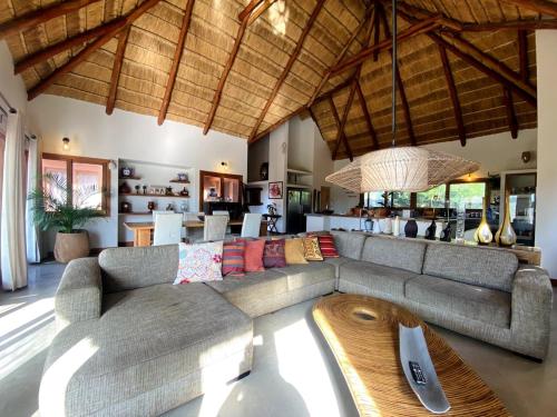 Villa Simbiri - Home in Macaneta Beach - Prepayment Required