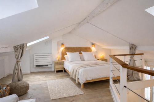 Les Palmiers, Antibes Center, Walk to Beach, AC, WiFi