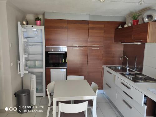 Cap Esterel 5 beds 1 bedroom, terasse and garden air conditioning xwq2