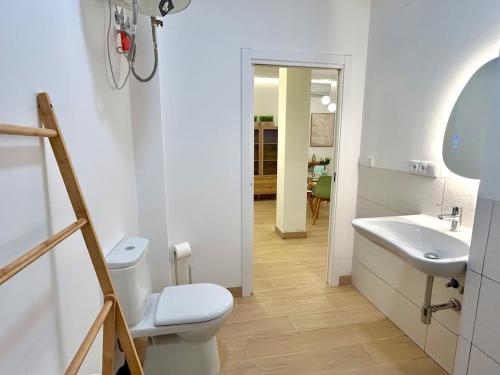 Acogedor apt 6pax 3Bdr 2Bth - CozyHomeSevilla10