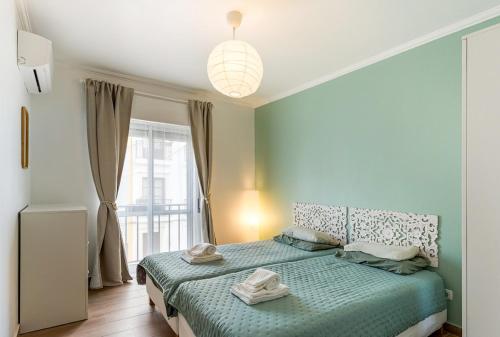 The Happy Terrace Tavira - City Center - by Homesbyfc
