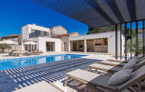Beautiful Home In Kanfanar