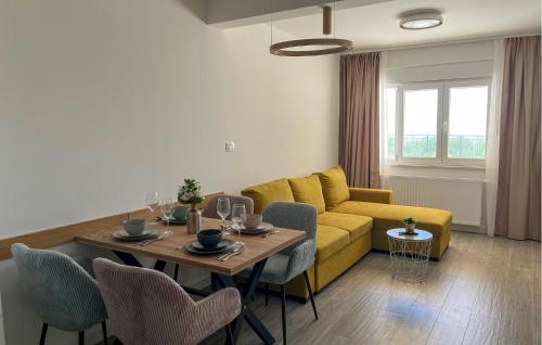 Stunning Apartment In Split