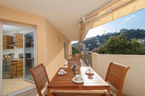 VILLA MELANIE - Agréable 3 pièces - Centre ville Menton - Parking