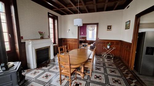Charmante maison de campagne de 5 chambres au bord du canal du Centre