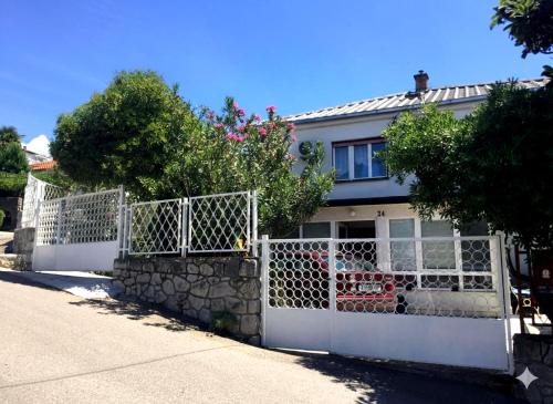 Holiday House Crik