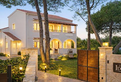 Luxury Villa "Ivone" in Almyros Beach - Private Villa near the Sea