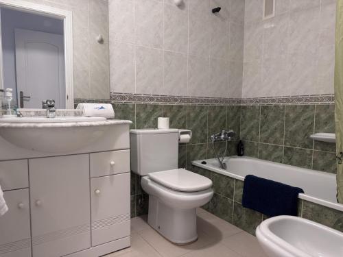 Appartement en bord de mer à Denia avec animaux admis, parking et climatisation