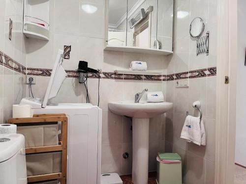 Encantador Adosado en Denia - Ideal para Vacaciones - ES-373-37