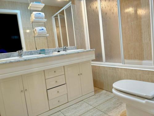Apartamento encantador de 3 habitaciones con terraza y acceso al jardín en Denia - ES-373-39