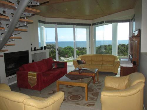 Gallery image of Belle Mer Guest House in Pringle Bay