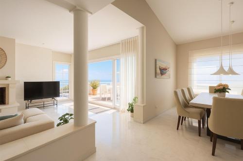 Penthouse Adelfas del Mar-Private Pool & Beach
