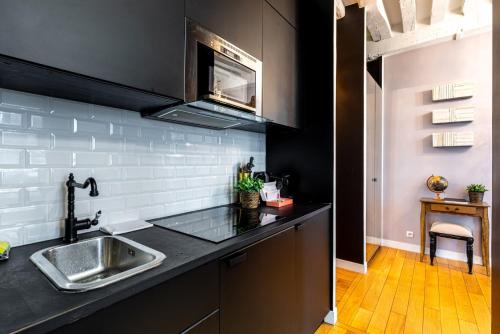GuestReady - Artisan Style Stay in Paris' Heart