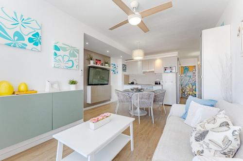 Delicious Los Cristianos,Achacay,2bdr 2bathr Beach close wifi free