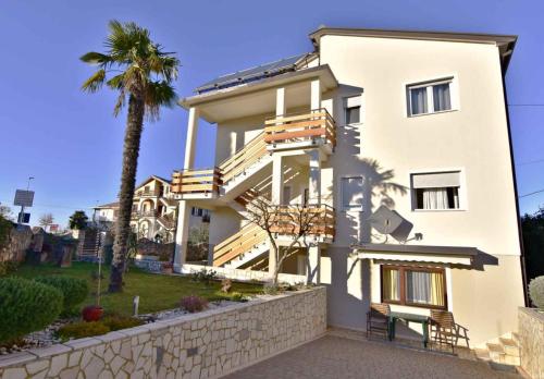 Bright apartment in Umag