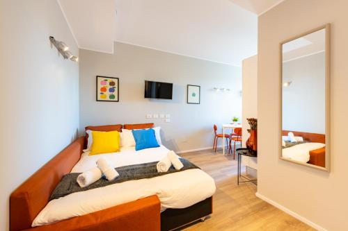 IEO Area - Duomo 15 min - New and Bright Apartment