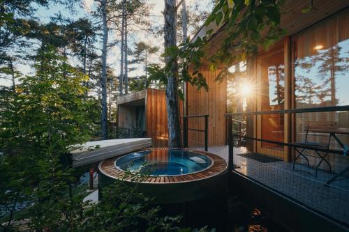 Theodosius Forest Village - Glamping in Vipava valley