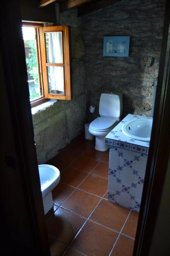 Vonios kambarys apgyvendinimo įstaigoje Casa de Fujacos