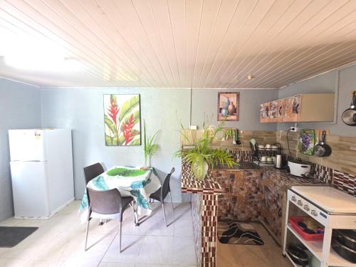 ครัวหรือมุมครัวของ G&A Friendly stay