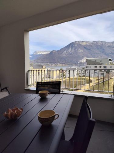 Le Tresor Alpin, vue lac, 2 chambres, garage