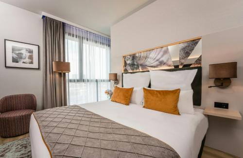 Leonardo Royal Hotel Barcelona Fira photo 51
