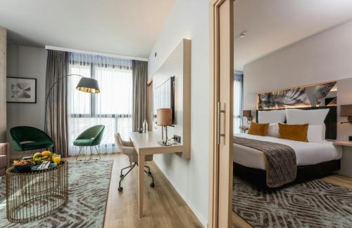 Leonardo Royal Hotel Barcelona Fira photo 48
