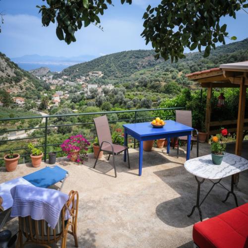 Palaiokastro Hillside Home 900m from the Beach