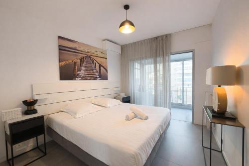 BEAUTIFUL 1 - BR APARTMENT - Next To Rue Antibes