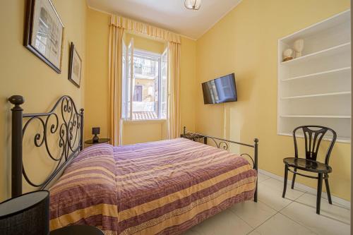 Colosseum View 2BR Apartment Sleeps 6