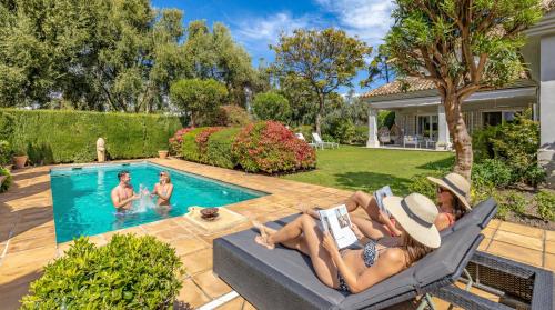 VACATION MARBELLA I Guadalmina Golf Front Villa, Private Pool, Cinema Room, TOP location, Close to the Beach and Puerto Banus