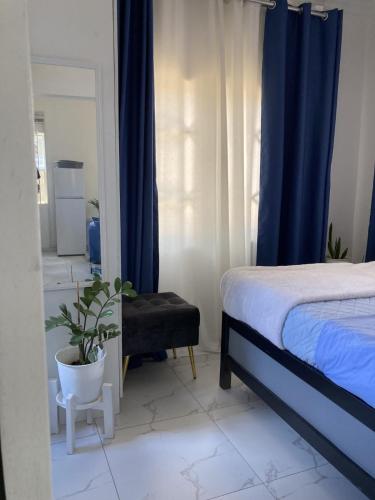 Llit o llits en una habitació de Banjii's Two