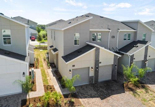 Lovely apartments 18 Minutes away from Disney! photo 66