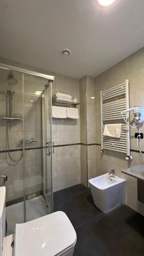 Bany a Hotel Folen