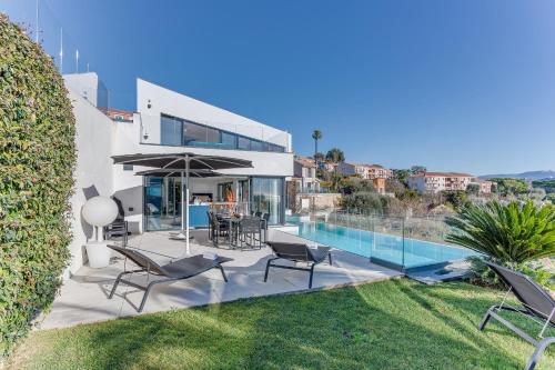 Villa Alba VI4498 by Riviera Holiday Homes