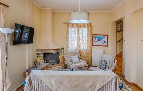 4 Bedroom Nice Home In Patra