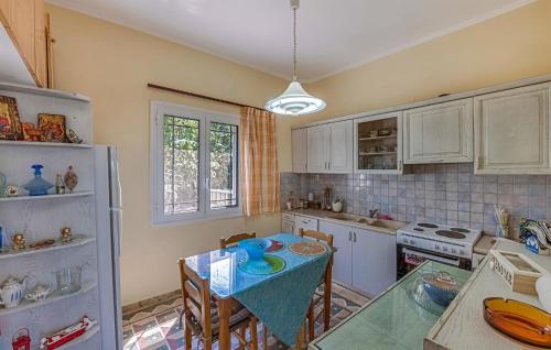 4 Bedroom Nice Home In Patra