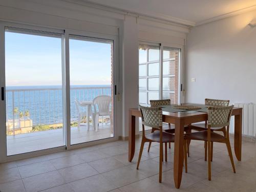 Foques Sea & Garden Views