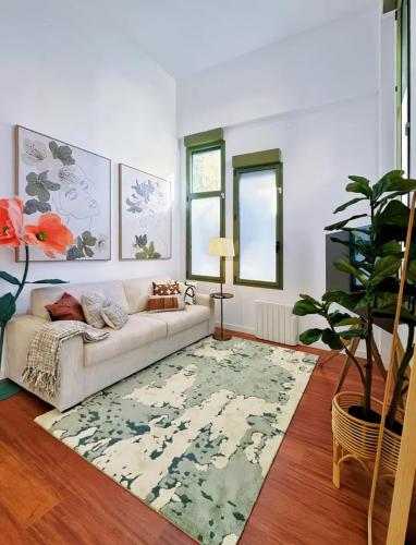 Secret Garden - Boutique Homestay Near the Metro