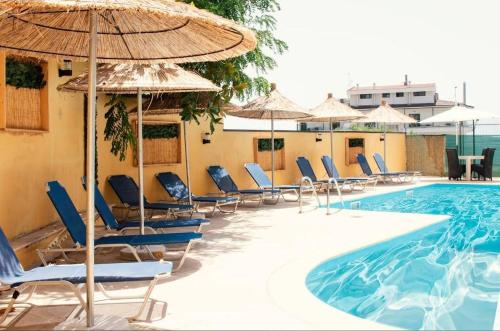 Sunrise Suites