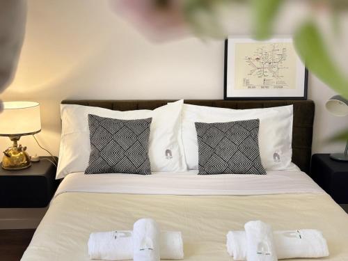 CASAQUA Designer apartment, entire home, 2 bathrooms, for families, groups