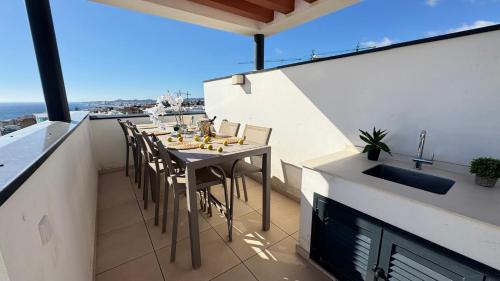 Serenity Sky Views Penthouse with private pool