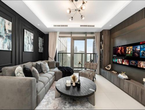 Luxury 2BR w Early Check In & Late Check Out Facility in Paramount Midtown w Infinity Pool